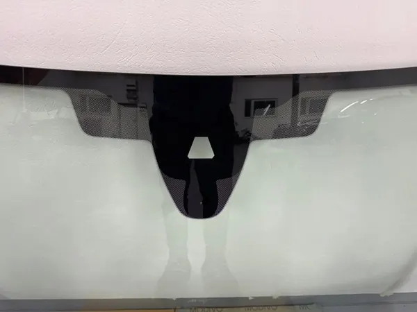 Audi A4 B9 8W Front Windshield OEM 18R with Camera image 4