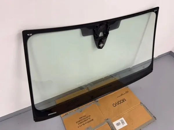 Audi A4 B9 8W Front Windshield OEM 18R with Camera image 7