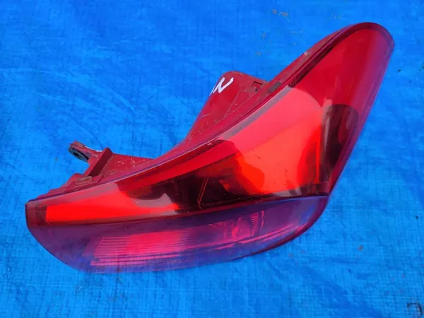 VW Tiguan I Lámpara de aleta trasera derecha EUROPA LIFT 5N0945096R image 3