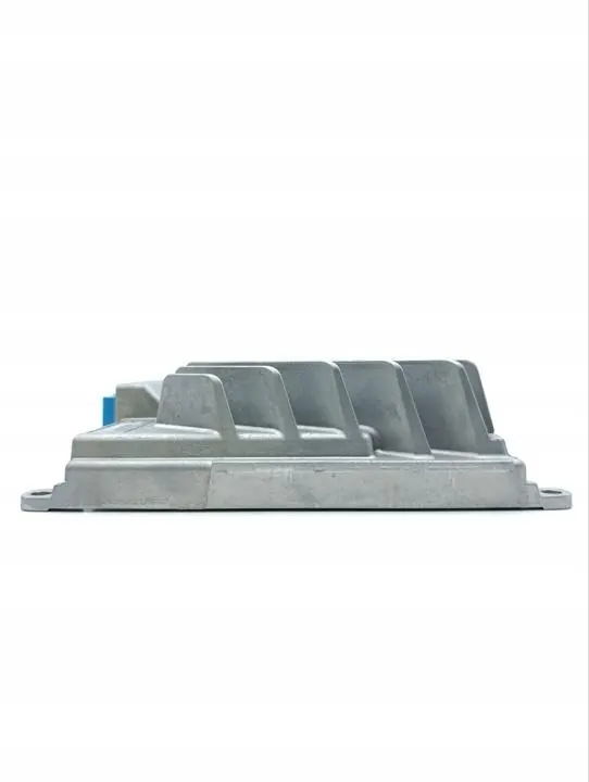 Amplificador de audio Mercedes-Benz OEM A2979009821 Usado image 4
