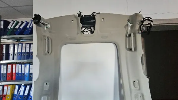 Techo Volvo V60 II OEM 32260781 - Usado image 3