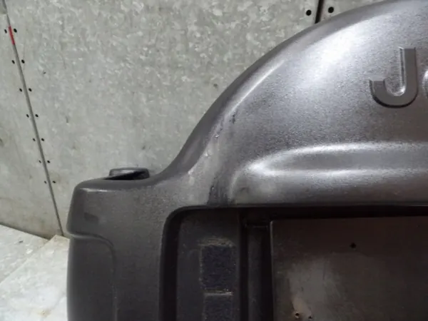 Jeep Cherokee KJ Reserverad-Montageabdeckung OEM image 3