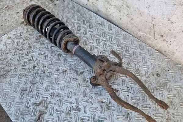 Fram höger stötdämpare MAZDA 6 SEDAN 2.2L diesel image 7