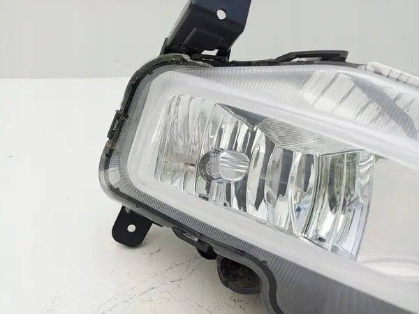 KIA CEED III 2018- Farol Halógeno Direito 92202J7000 image 6