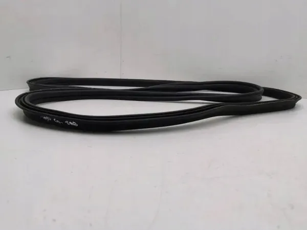 Audi Q2 2022 Baklucktätning OEM 81A827705 image 4
