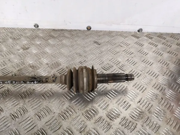 Subaru Hinterachshalbwelle OEM FBZ7805 - Gebraucht image 3