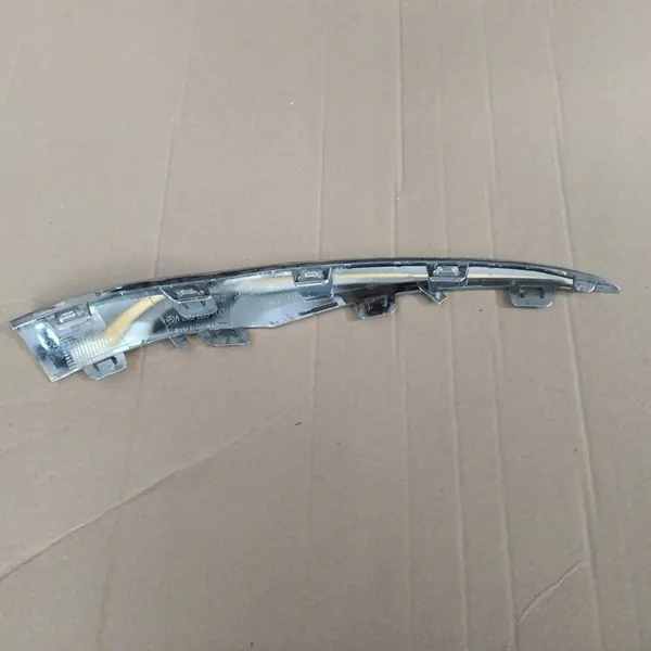 MERCEDES CLASSE C W205 MOZZO PARAURTI DESTRO image 2