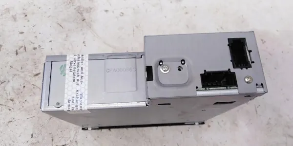 Cambiador CD Audi A4 8K OEM 8X035110C - Usado image 6