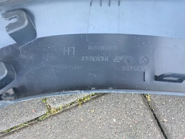 OEM 638123372R/638138197R Voor spatborden Dacia Duster image 6
