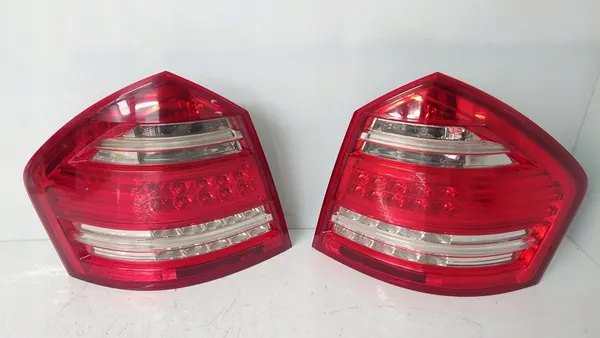 Conjunto de Luces LED Traseras Mercedes GL X164 Lift image 2