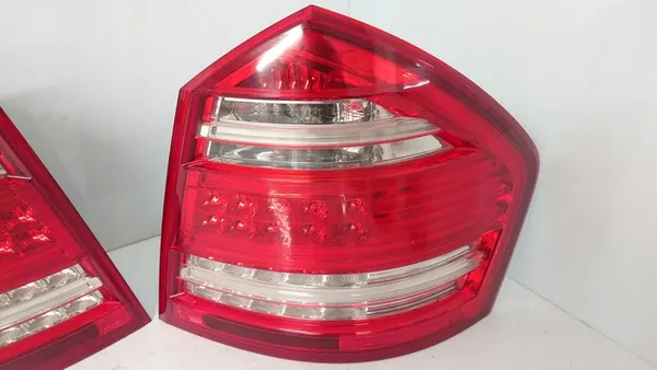 Conjunto de Luces LED Traseras Mercedes GL X164 Lift image 3