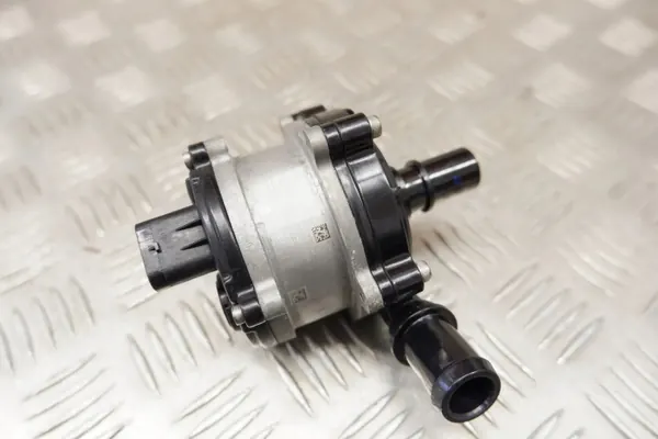 Hyundai Tucson IV vattenpump OEM 251602MHY1 image 5