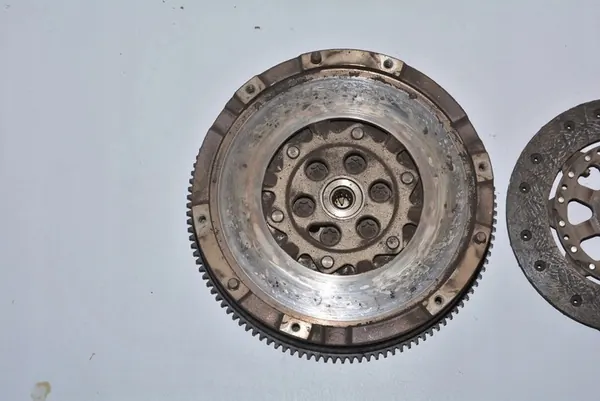 BMW 5 (E60) Kytkinpaketti 2.5L 2005 7545087 image 2