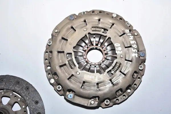 BMW 5 (E60) Kytkinpaketti 2.5L 2005 7545087 image 5