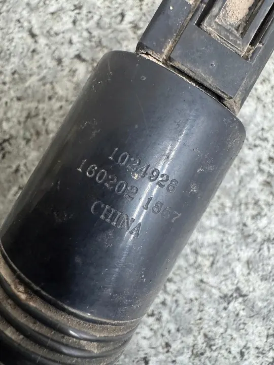 Pompe lave-glace OEM 1024928 pour Volvo XC60 2008-2017 image 3