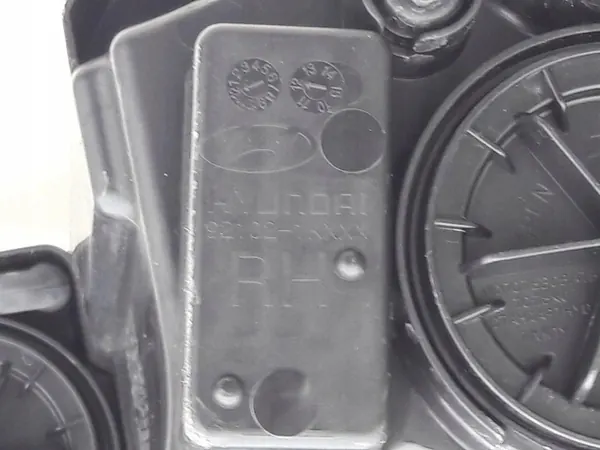 Cubierta de faro derecho Hyundai iX20 10- image 6