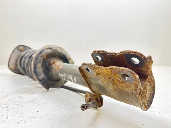 Ammortizzatore anteriore con molla per Mitsubishi Colt 2005 4060A093 image 3