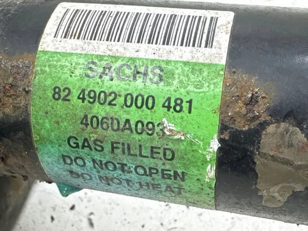 Ammortizzatore anteriore con molla per Mitsubishi Colt 2005 4060A093 image 4