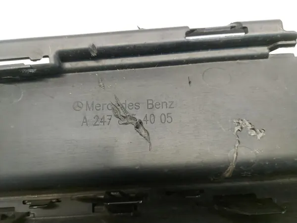 Grille de Pare-Chocs Avant Droite Mercedes GLA 247 image 3