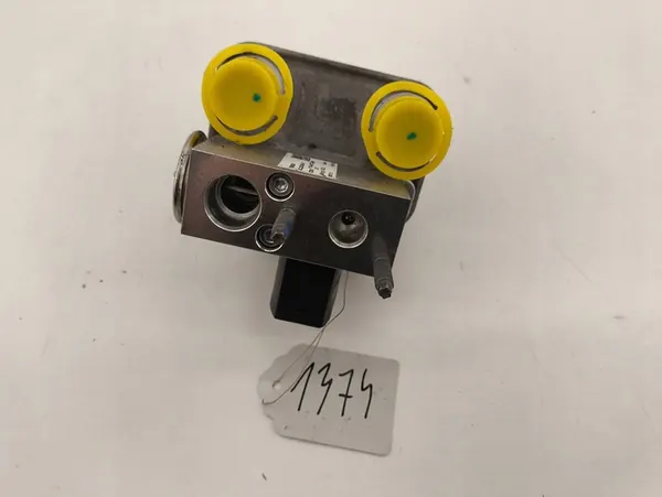 Ilmastointijäähdytin Peugeot 208 II Corsa F 9858390480 image 4