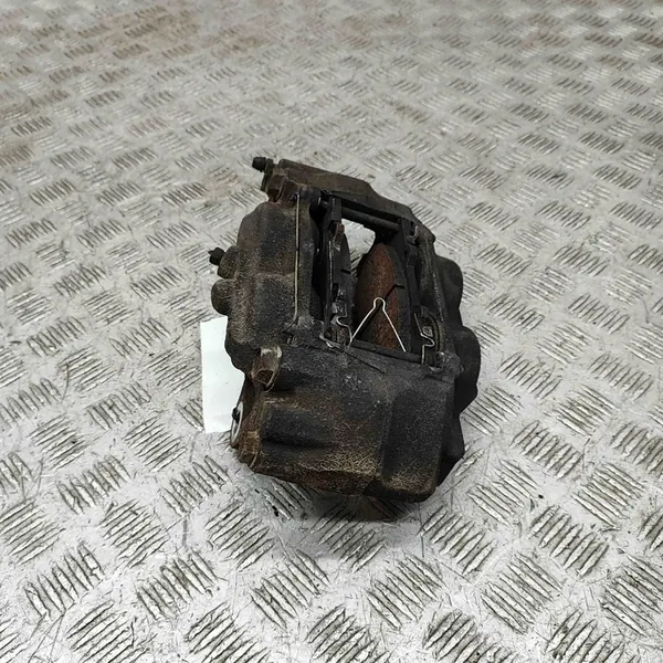 Toyota Land Cruiser (BJ70) Oikea etujarrusatula image 2