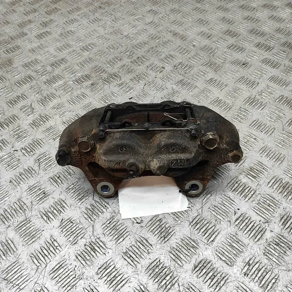 Toyota Land Cruiser (BJ70) Oikea etujarrusatula image 3