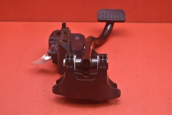 Tesla Rempedaal OEM P118691-50-A voor Model Y image 4