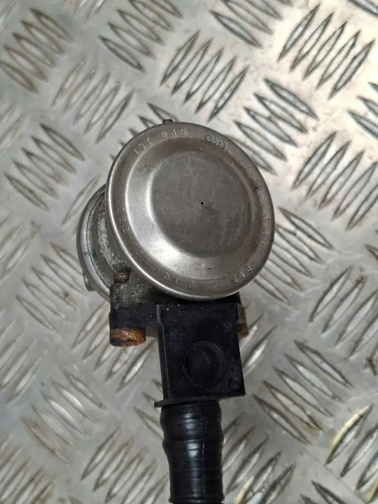 Audi EGR-venttiili 06E131101E image 3