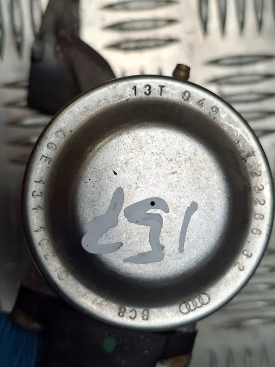 Audi EGR-venttiili 06E131101E image 7