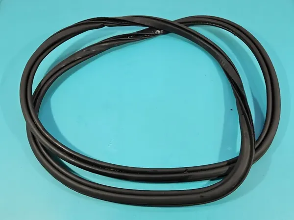 Junta puerta delantera derecha OEM 3137589 Volvo S90 II image 2