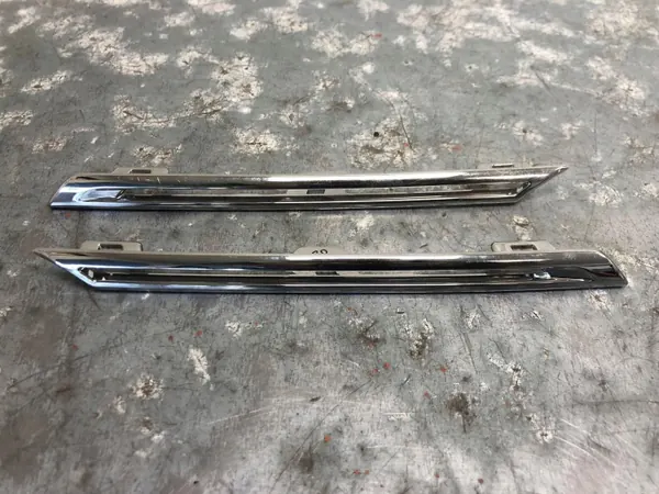 Stoßstange Chromleiste OEM 623861238RBILI Links/Rechts image 2