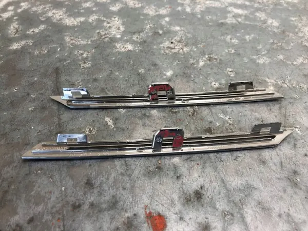 Stoßstange Chromleiste OEM 623861238RBILI Links/Rechts image 4