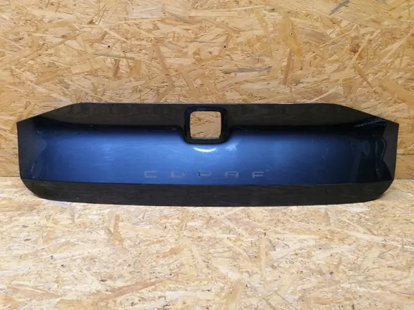 Garniture OEM KMR996 pour hayon SEAT Leon 4 IV Break image 2