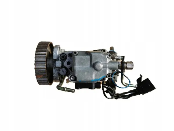 VOLKSWAGEN KRAFTSTOFFPUMPE 1.9 TDI 110 OEM 028130115B image 2
