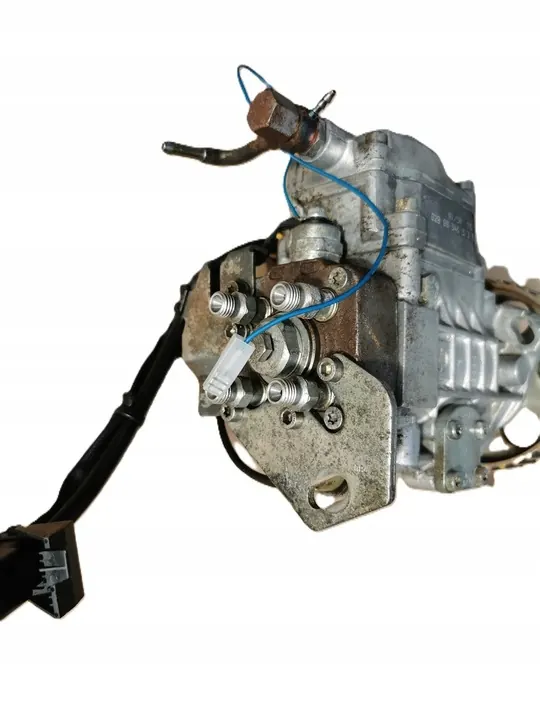 VOLKSWAGEN KRAFTSTOFFPUMPE 1.9 TDI 110 OEM 028130115B image 4