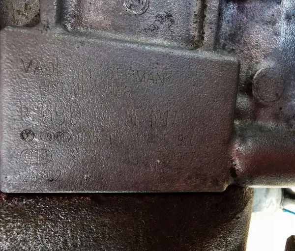 VOLKSWAGEN KRAFTSTOFFPUMPE 1.9 TDI 110 OEM 028130115B image 7