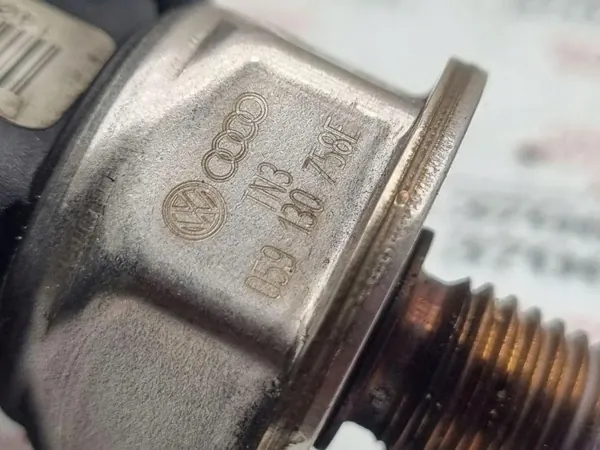 Kraftstoffdrucksensor OEM 059130758E für VW Touareg image 5
