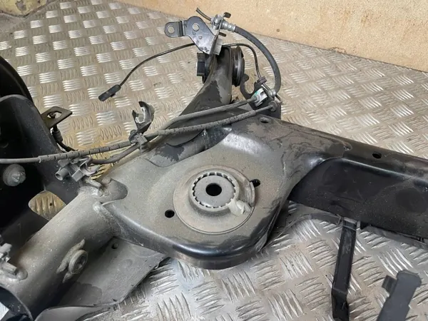 Hinterachsträger Renault Arkana OEM DLK39762 - Gebraucht image 5