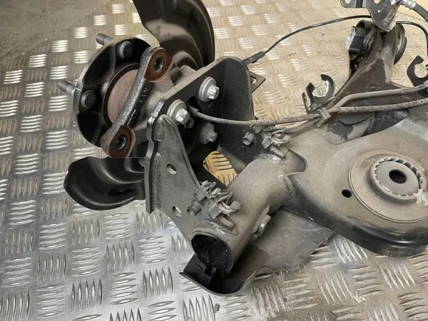 Hinterachsträger Renault Arkana OEM DLK39762 - Gebraucht image 8