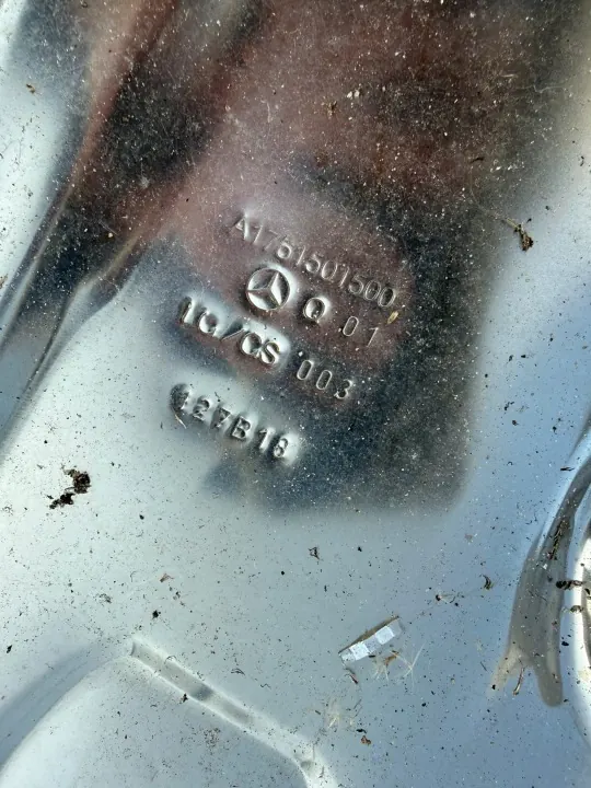 Escudo térmico Mercedes S-Class W222 4.0 V8 OEM A1761501500 image 3