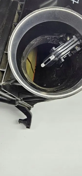 Caixa de filtro de ar usado OEM 3147486 para Volvo image 5