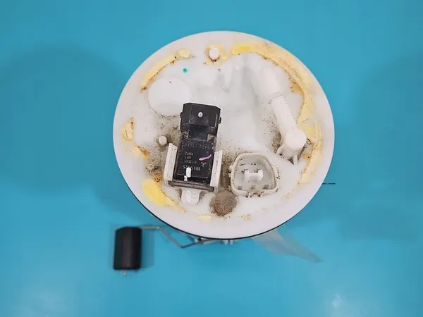 Brandstofpomp Mitsubishi Outlander III 12- 2.4 8651A025 image 2