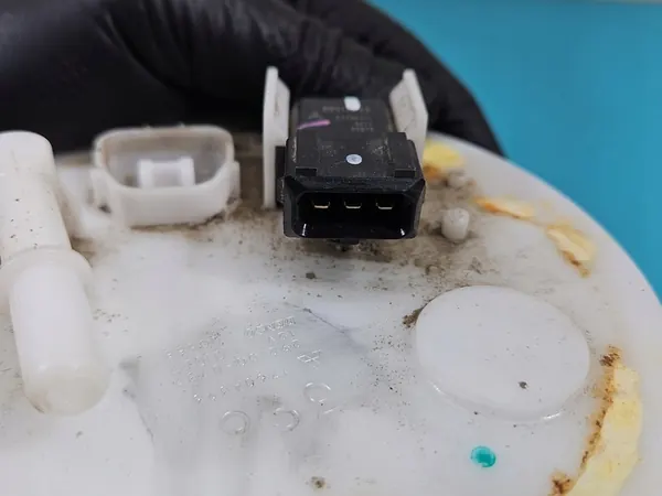 Brandstofpomp Mitsubishi Outlander III 12- 2.4 8651A025 image 7