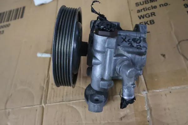 Volvo servostyrpump OEM 31201648 - Begagnad image 4