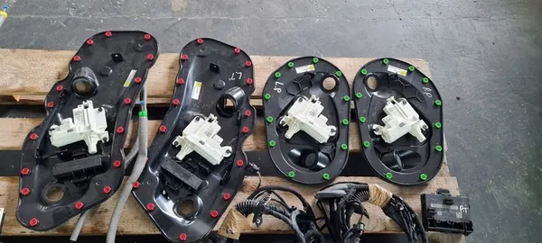 Audi OE 4K1837016L vordere Türschloss P image 2