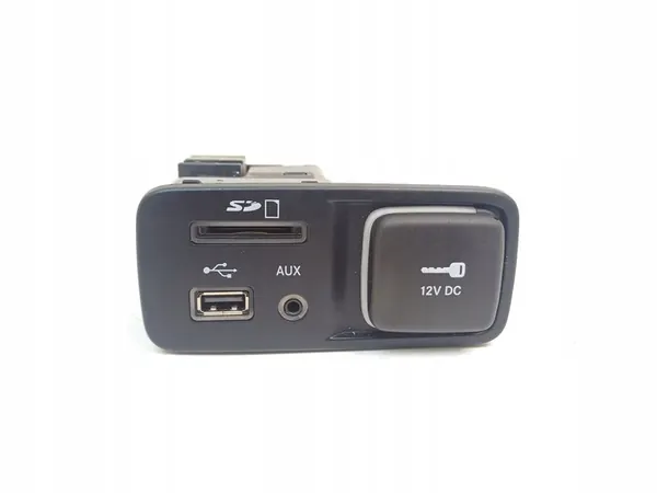 Toma AUX Jeep Cherokee 2015 13918827 image 1