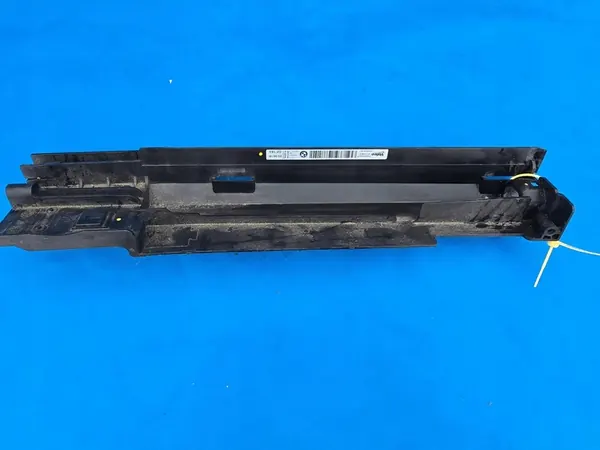 Höger kylarfäste BMW F20 F30 F32 F36 F34 OEM 7600537 image 2