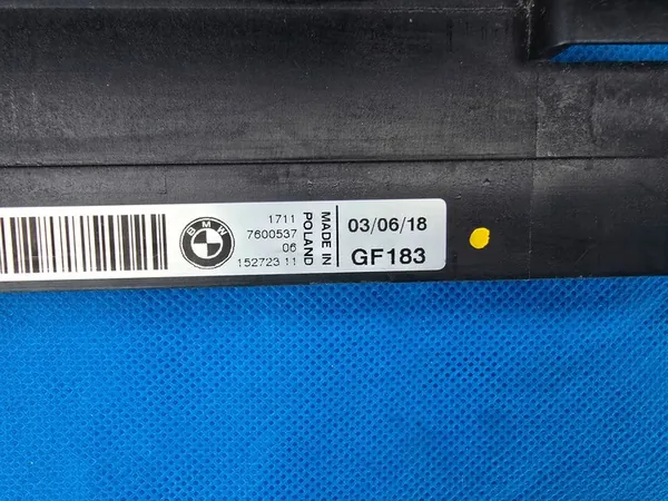 Höger kylarfäste BMW F20 F30 F32 F36 F34 OEM 7600537 image 3