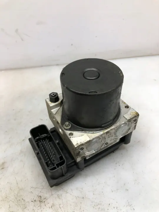 ABS-pumpstyrenhet OEM 0265231712 Begagnad image 2