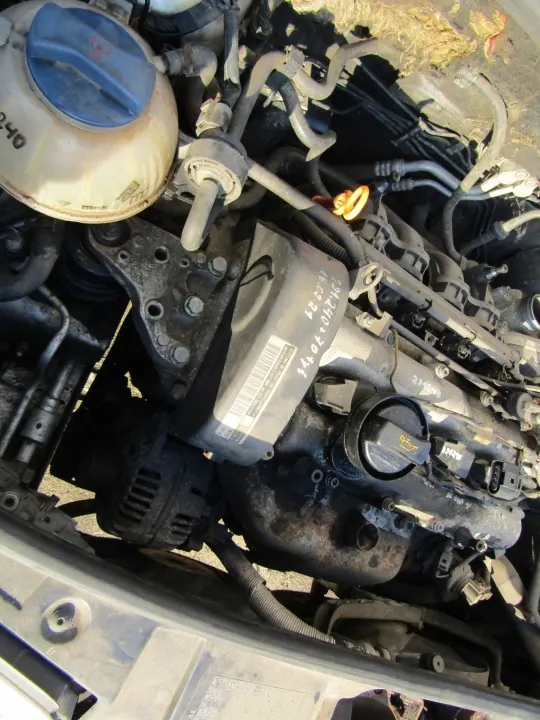 Begagnad SKODA-motor OEM AK-6-91408 för Fabia I 6Y image 3